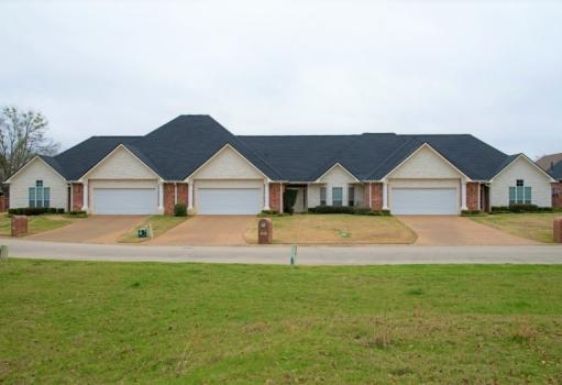 Triplex - 6210, 6218 Ashton Cove