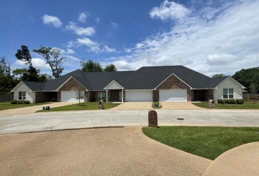 Triplex - 6205, 6213 Ashton Cove