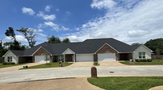 Triplex - 6209 Ashton Cove